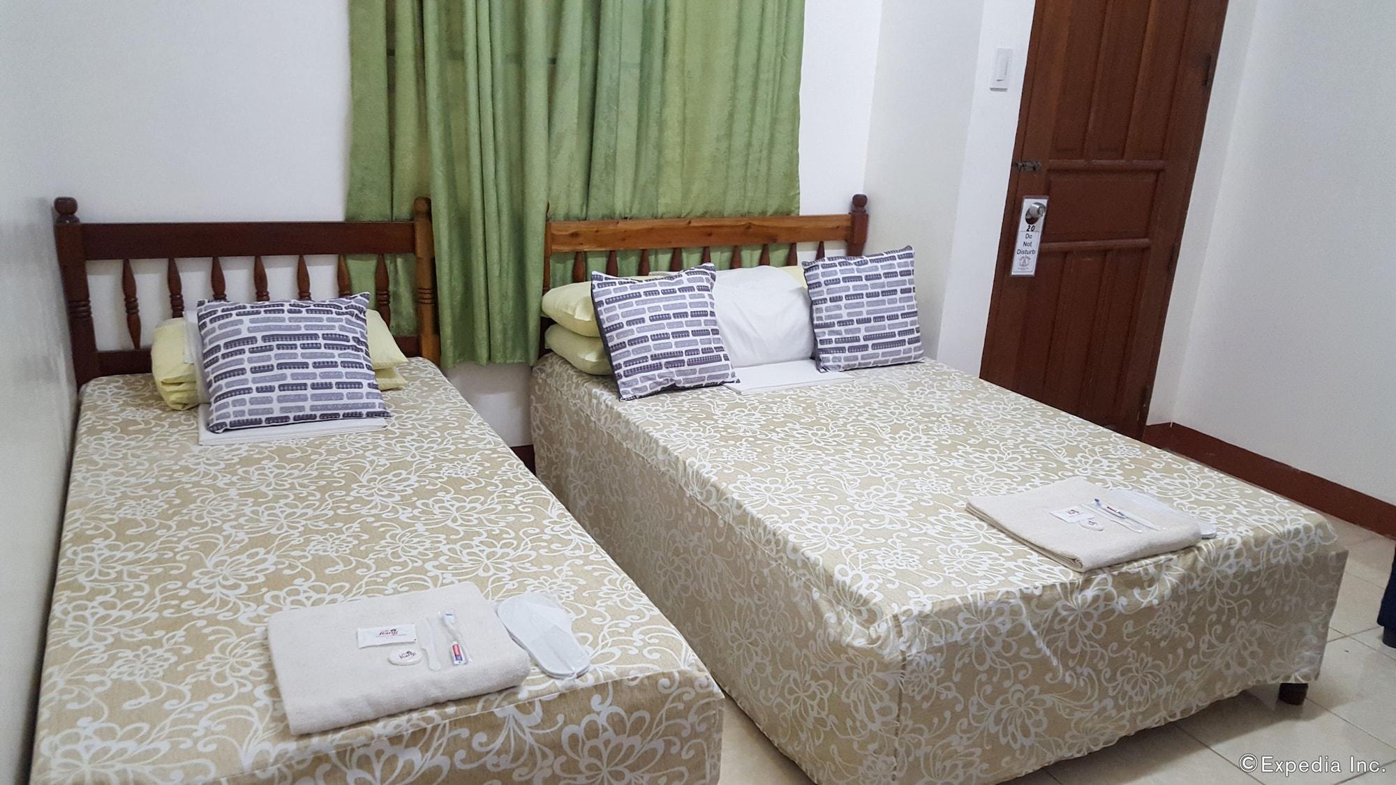 Lola Itang Pension House Tiniguiban Екстериор снимка