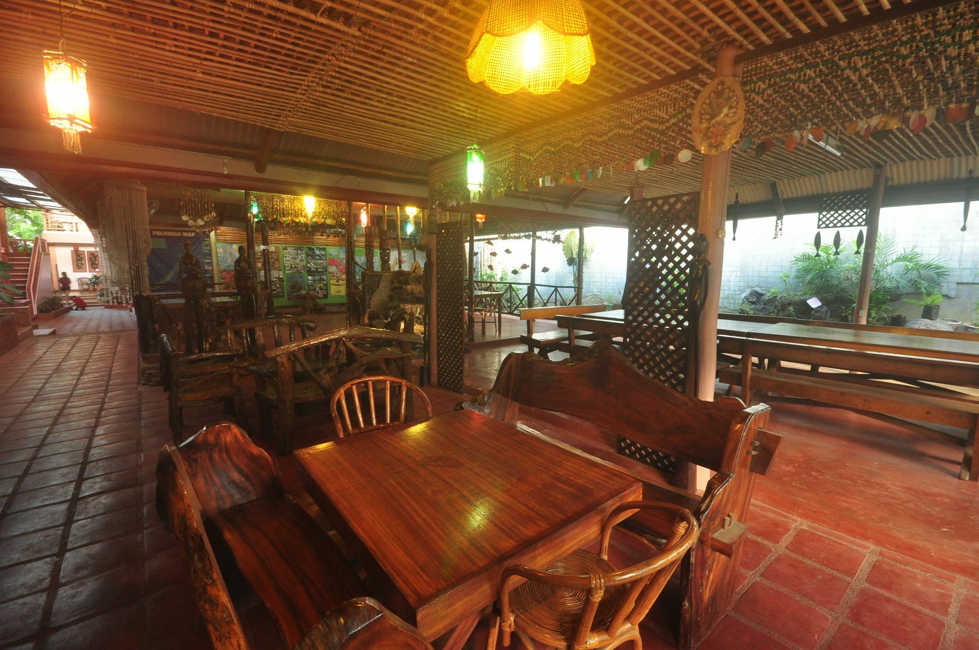 Lola Itang Pension House Tiniguiban Екстериор снимка