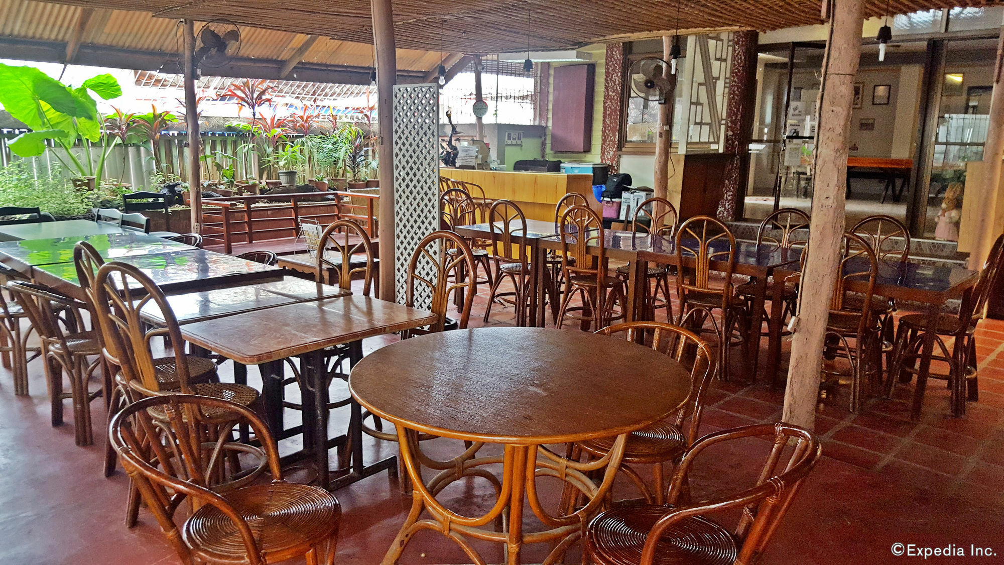 Lola Itang Pension House Tiniguiban Екстериор снимка