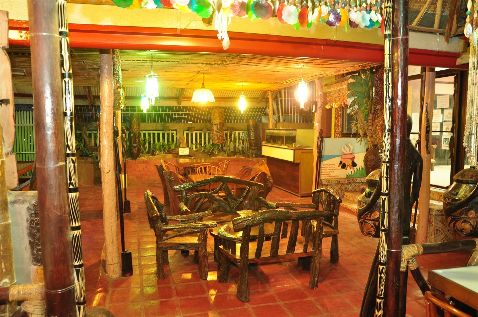 Lola Itang Pension House Tiniguiban Екстериор снимка