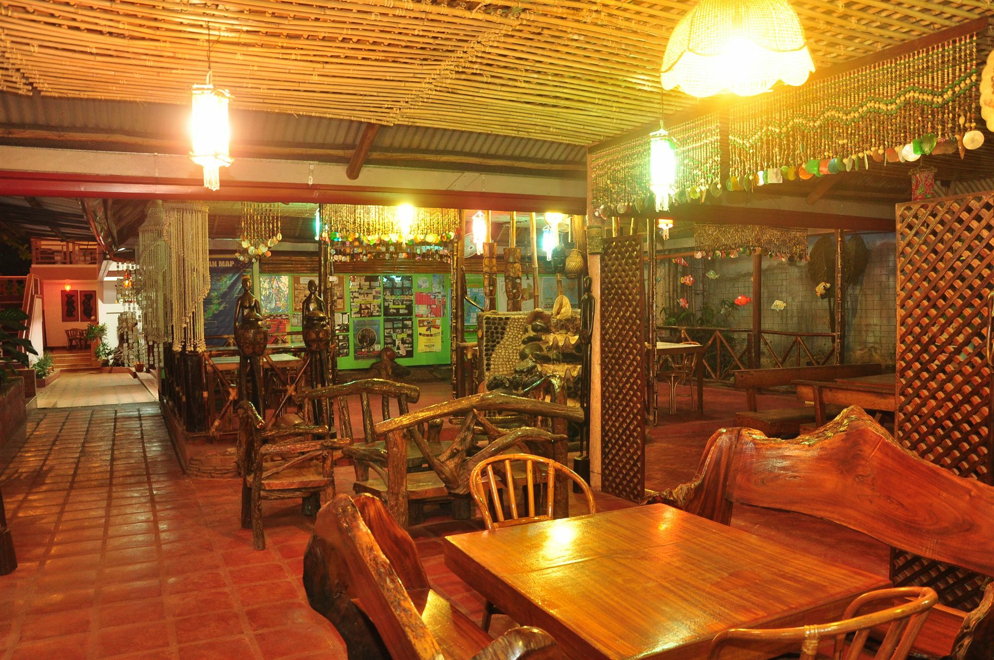 Lola Itang Pension House Tiniguiban Екстериор снимка